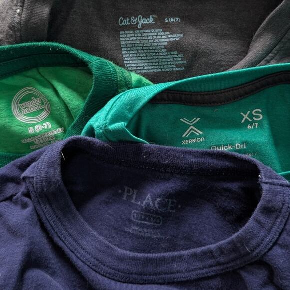 Boys Tshirt Bundle Holiday size S 6/7 - Picture 7 of 7